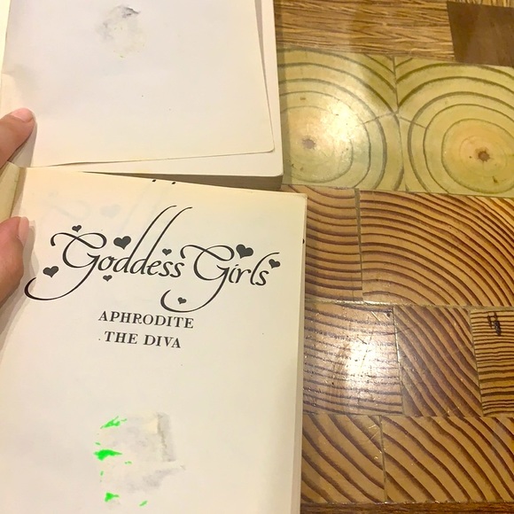 Goddess Girls Books - Picture 6 of 6
